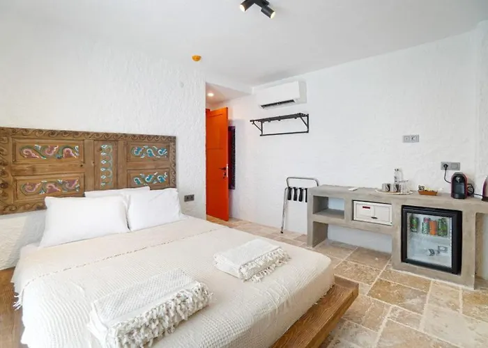 Papavero Alacati 酒店 3*